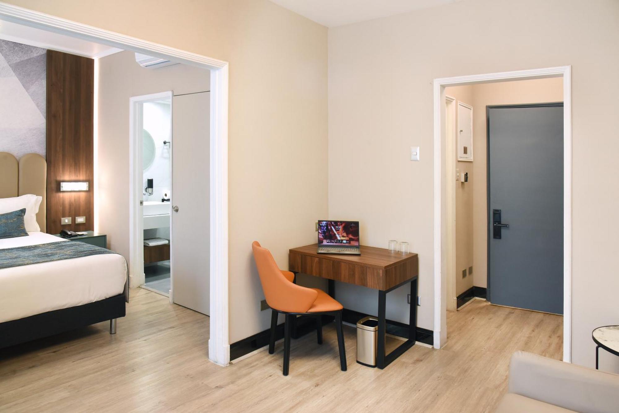 Hotel Hw Express Сантяго Екстериор снимка